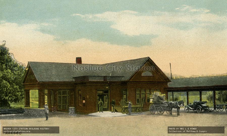 Postcard: Boston & Maine Station, Groton, Massachusetts